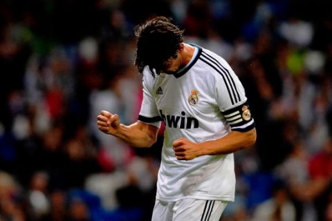 MADRID, SPAIN - SEPTEMBER 26:  Kaka of Real Madrid celebrates their fifth goal during the Santiago Bernabeu Trophy between Real Madrid and Millonarios FC at Estadio Santiago Bernabeu on September 26, 2012 in Madrid, Spain.  (Photo by Gonzalo Arroyo Moreno/Getty Images)