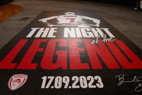 Βασίλης Σπανούλης: Με 15 λεπτά καθυστέρηση η έναρξη της εκδήλωσης "Night of the Legend" 