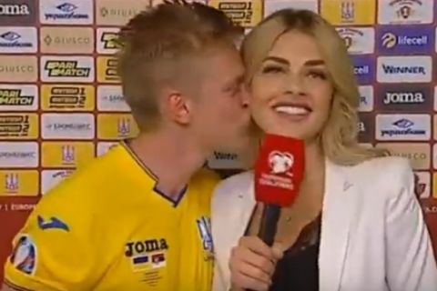 Το on air φιλί του Ζιντσένκο σε Ουκρανίδα ρεπόρτερ