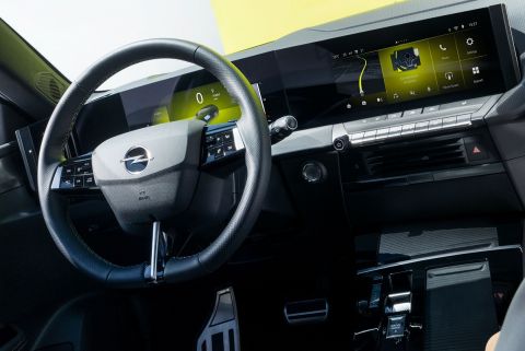 Νέο Opel Astra GSe με 225 ίππους και κατανάλωση 1,1 lt/100 km