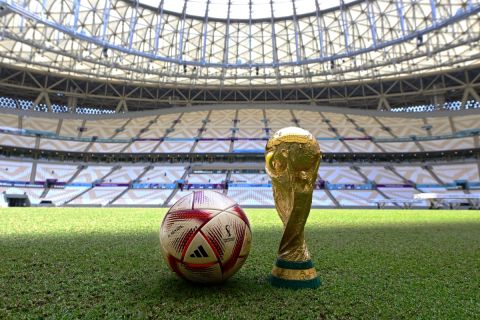 AL HILM: Η νέα επίσημη μπάλα για τους τελικούς του Παγκοσμίου Κυπέλλου FIFA 2022™ από την ADIDAS