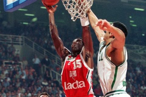 Ολυμπιακός: Θυμήθηκε τη νίκη με 69-49 επί του Παναθηναϊκού στο ΟΑΚΑ το 1997