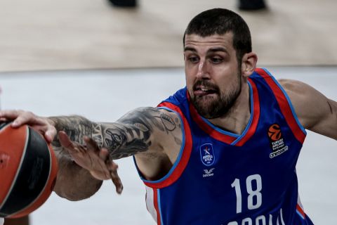 Ο Αντριάν Μορμάν της Αναντολού Εφές, σε φάση από αγώνα των Τούρκων στη EuroLeague