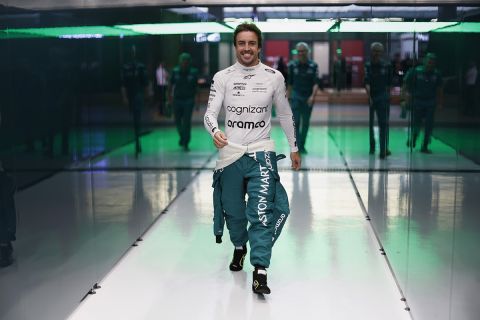 Formula 1: Η Aston Martin στρέφει επιφυλακτικά το βλέμμα της στη Red Bull