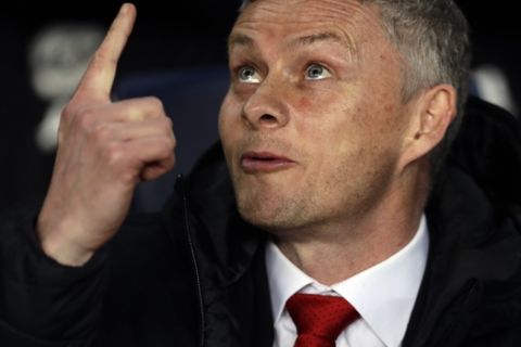 Manchester United coach Ole Gunnar Solskjaer gestures prior the Champions League quarterfinal, second leg, soccer match between FC Barcelona and Manchester United at the Camp Nou stadium in Barcelona, Spain, Tuesday, April 16, 2019. (AP Photo/Manu Fernandez)