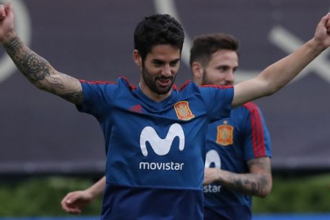 Spain's Isco Alarcon takes part during a training session of Spain at the 2018 soccer World Cup in Krasnodar, Russia, Sunday, June 17, 2018. (AP Photo/Manu Fernandez)