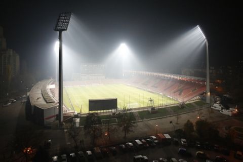 Stadium Bilino polje in Zenica, Bosnia is illuminated during fogy night as preparations continue for tomorrow night's Euro 2016 soccer playoff, in Zenica, Bosnia, on Thursday, Nov. 12, 2015.  Bosnia will play EURO 2016 playoff soccer match against Ireland on Friday.(AP Photo/Amel Emric)