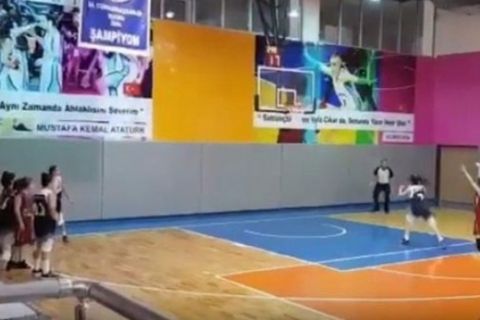 Μπάσκετ-παρωδία στα παιδικά πρωταθλήματα της Τουρκίας!