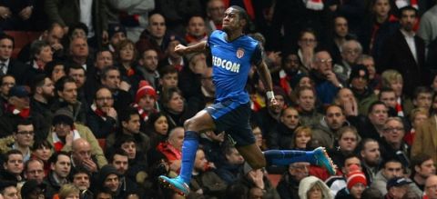 Monaco's French midfielder Geoffrey Kondogbia celebrates scoring the opening goal during the UEFA Champions League round of 16 first leg football match between Arsenal and Monaco at the Emirates Stadium in London on February 25, 2015.  AFP PHOTO / GLYN KIRK        (Photo credit should read GLYN KIRK/AFP/Getty Images)