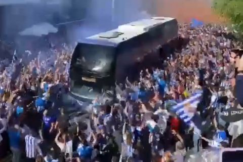 Πλημμύρισαν τους δρόμους οι οπαδοί της Λα Κορούνια πριν τη μάχη της ανόδου στη La Liga 2