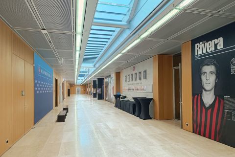 Το SPORT24 στα γραφεία της UEFA στη Νιόν: Οι κούπες, τα κειμήλια και οι θρύλοι