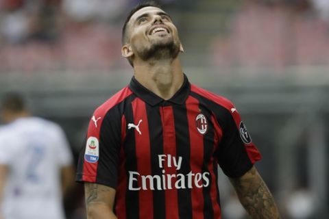 AC Milan's Suso looks up during a Serie A soccer match between AC Milan and Atalanta, at the San Siro stadium in Milan, Italy, Sunday, Sept. 23, 2018. (AP Photo/Luca Bruno)