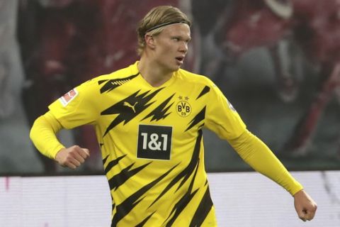 Ο Χάαλαντ πανηγυρίζει γκολ του στο Λειψία - Ντόρτμουντ στις 9 Ιανουαρίου του 2021 για την Bundesliga.