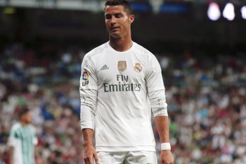 Real Madrid's Cristiano Ronaldo reacts during their Spanish first division soccer match against Real Betis at Santiago Bernabeu stadium in Madrid, Spain, August 29, 2015. REUTERS/Andrea Comas - RTX1Q85U