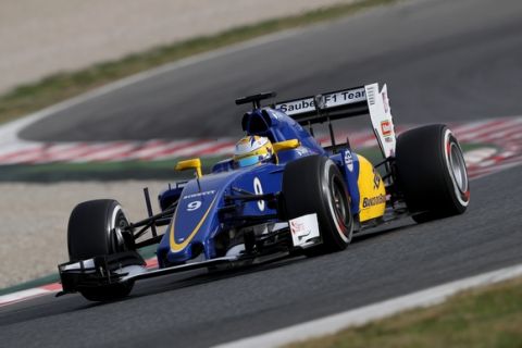 MONTMELO, SPAIN - FEBRUARY 22:  Marcus Ericsson of Sweden and Sauber F1 drives during day one of F1 winter testing at Circuit de Catalunya on February 22, 2016 in Montmelo, Spain.  (Photo by Mark Thompson/Getty Images)