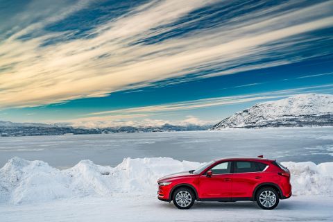 Οι νέες τεχνολογίες που χαρίζουν καλύτερο κράτημα στα αυτοκινητα της Mazda
