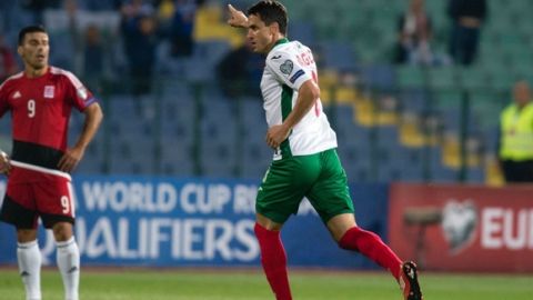 Bulgaria's forward Dimitar Rangelov celebrates after scoring during the FIFA World Cup 2018 football qualification match between Bulgaria and Luxembourg in Sofia on September 6, 2016. / AFP / NIKOLAY DOYCHINOV        (Photo credit should read NIKOLAY DOYCHINOV/AFP/Getty Images)