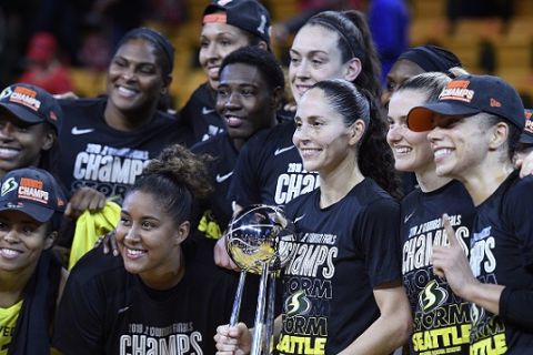 "Σκούπισε" στους Τελικούς του WNBA το Seattle