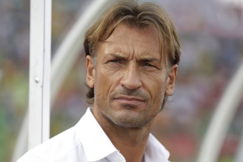 Ivory Coasts  Soccer coach, Herve Renard watches his team players during their African Cup of Nations Group D soccer match with Mali in Malabo, Equatorial Guinea, Saturday, Jan. 24, 2015. (AP Photo/Sunday Alamba)