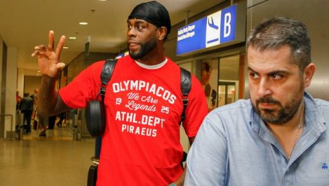 Ολυμπιακός: Κατέφθασε με ερυθρόλευκο κασκόλ στο κεφάλι ο Ριντ