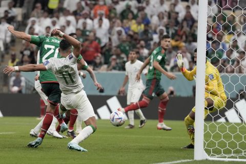 Ο Χένρι Μαρτίν κάνει το 1-0 στο Μεξικό - Σοαυδική Αραβία