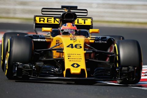 BUDAPEST, HUNGARY - AUGUST 02:  Robert Kubica of Poland driving the (46) Renault Sport Formula One Team Renault RS17 during day two of F1 in season testing at Hungaroring on August 2, 2017 in Budapest, Hungary.  (Photo by Charles Coates/Getty Images)
