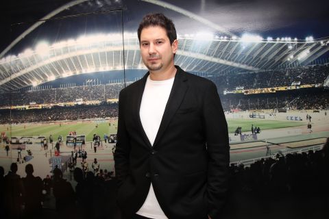 Ο Αργύρης Γιαννίκης στην ανακοίνωσή του από την ΑΕΚ