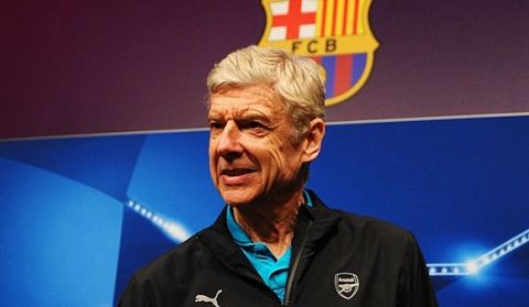 BARCELONA, SPAIN - MARCH 15:  Arsene Wenger manager of Arsenal looks on during an Arsenal press conference ahead of their UEFA Champions League round of 16 second leg match against Barcelona at Camp Nou on March 15, 2016 in Barcelona, Spain.  (Photo by David Ramos/Getty Images)