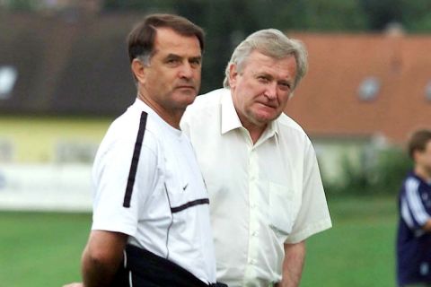 Συνάντηση Μπάγεβιτς - Όσιμ στην προετοιμασία της ΑΕΚ το 2002