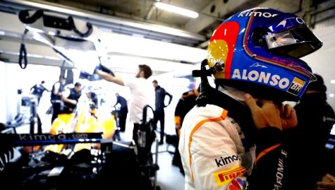 Shanghai International Circuit, Shanghai, China. Saturday 14th April, 2018. 
Fernando Alonso, McLaren, in the garage.
Copyright: Steven Tee/McLaren
_1ST4062