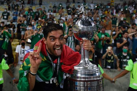 Ο προπονητής της Παλμέιρας, Αμπέλ Φερέιρα, πανηγυρίζει την κατάκτηση του Copa Libertadores 2020 απέναντι στη Σάντος στο "Μαρακανά", Ρίο ντε Ζανέιρο | Σάββατο 30 Ιανουαρίου 2021
