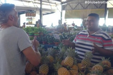 Globetrotters: Ντόπιος πωλητής στα Φίτζι ξέρει Μήτρογλου, Καραγκούνη, Ολυμπιακό και ΑΕΚ