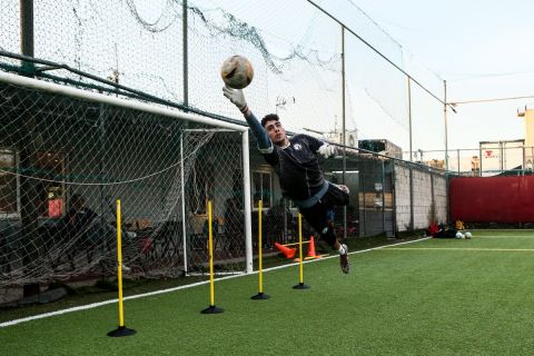 Άσκηση στην προπόνηση στη Nuevo Goalkeeper Academy