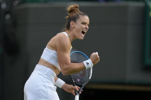 Η Μαρία Σάκκαρη σε πανηγυρικό στιγμιότυπό της στο Wimbledon | 29 Ιουνίου 2022