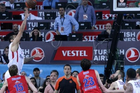 Η EuroLeague θυμήθηκε το "πεταχτάρι" νίκης του Πρίντεζη