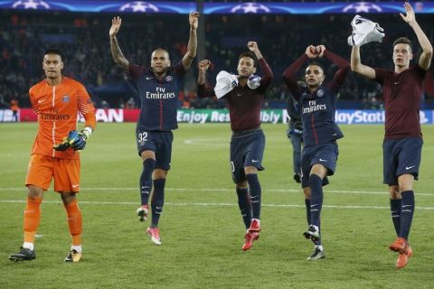 PSG goalkeeper Alphonse Areola, PSG's Dani Alves, PSG's Neymar, PSG's Layvin Kurzawa and PSG's Julian Draxler acknowledges applauses after they defeated Anderlecht 5-0 during a Champions League Group B soccer match between Paris Saint-Germain and Anderlecht at Parc des Princes stadium in Paris, France, Tuesday, Oct. 31, 2017. (AP Photo/Thibault Camus)