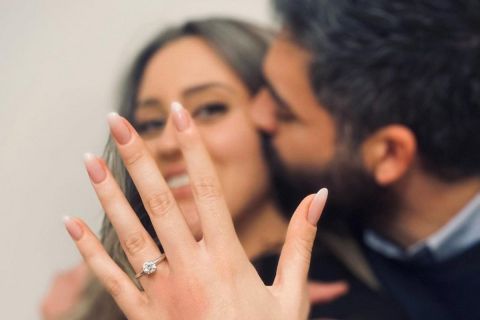Η Άννα Κορακάκη είπε το "ναι" στην πρόταση γάμου του  αγαπημένου της την Πρωτοχρονιά