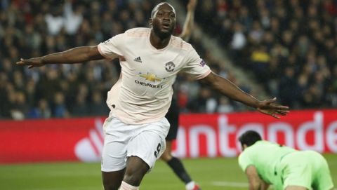 Manchester United's Romelu Lukaku celebrates after scoring his side's second goal during the Champions League round of 16, 2nd leg, soccer match between Paris Saint Germain and Manchester United at the Parc des Princes stadium in Paris, France, Wednesday, March. 6, 2019. (AP Photo/Thibault Camus)