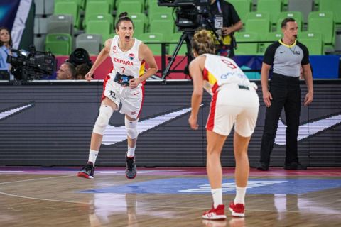 Η Ισπανία ξεπέρασε την Ουγγαρία με ασταμάτηση Τόρενς και τσέκαρε το εισιτήριό της για τον τελικό του EuroBasket Women