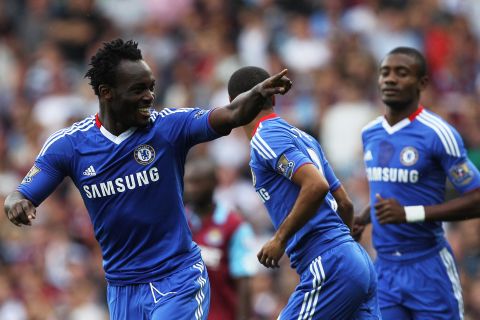 LONDON, ENGLAND - SEPTEMBER 11:  Michael Essien of Chelsea celebrates as he scores their first goal during the Barclays Premier League match between West Ham United and Chelsea at the Boleyn Ground on September 11, 2010 in London, England.  (Photo by Hamish Blair/Getty Images)