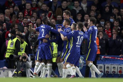 Οι παίκτες της Τσέλσι πανηγυρίζουν γκολ του Χάβερτς σε ματς κόντρα στην Λιλ για το Champions League | 22 Φεβρουαρίου 2022