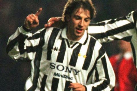 Juventus' Alessandro Del Piero, left, is congratulated by teammate Alen Boksic after scoring from a penalty during the Manchester United/ Juventus European soccer Champions League game in Manchester Wednesday November 20, 1996. Juventus won 1-0.(AP Photo/ Alistair Grant)