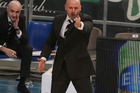Ομπράντοβιτς στο Sport24.gr: "Είμαι ο προπονητής της Άλμπα"