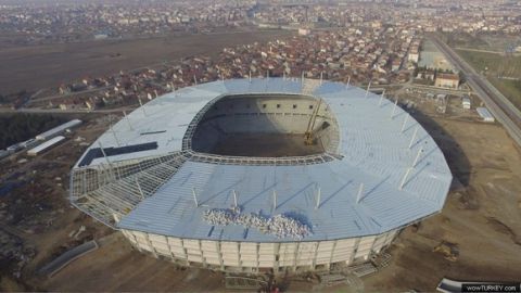 Αυτά είναι τα γήπεδα που χτίζονται στην Ευρώπη
