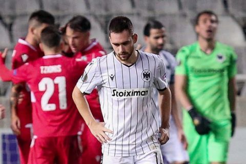 Απογοητευμένος ο Ζίβκοβιτς μετά το 2-1 της Ομόνοιας κόντρα στον ΠΑΟΚ