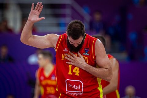 EuroBasket 2022: Οι Τούρκοι έστειλαν μπακλαβά στους Μαυροβούνιους επειδή απέκλεισαν τη Γεωργία