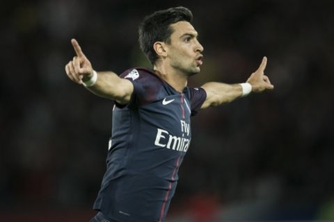 PSG's Javier Pastore celebrates after scoring against Toulouse during the French League One soccer match between PSG and Toulouse at the Parc des Princes stadium in Paris, France, Sunday, Aug. 20, 2017. (AP Photo/Kamil Zihnioglu)