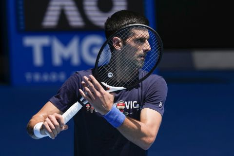 Ο Τζόκοβιτς σε προπόνηση στο Australian Open