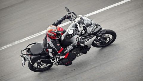 Η  πολυδιάστατη Ducati Multistrada V4, ο λαοφιλής συνδυασμός Sport-Touring-Enduro-Urban μοτοσικλέτας