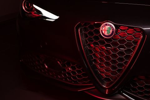 Νέες Alfa Romeo Giulia και Stelvio “ESTREMA” με στοιχεία από τις εκδόσεις Quadrifoglio